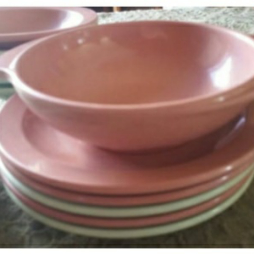 💥 SALE 1960 Boontown NJ Melamine green & pink bowl Plate 13 Pieces - Picture 2 of 4